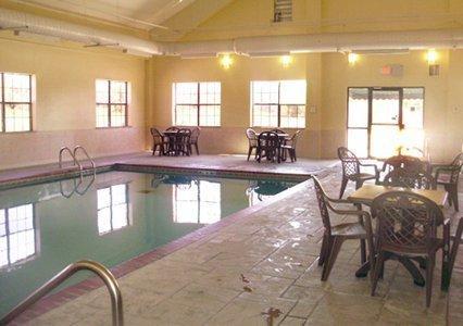 Quality Inn & Suites Muskogee Facilities photo