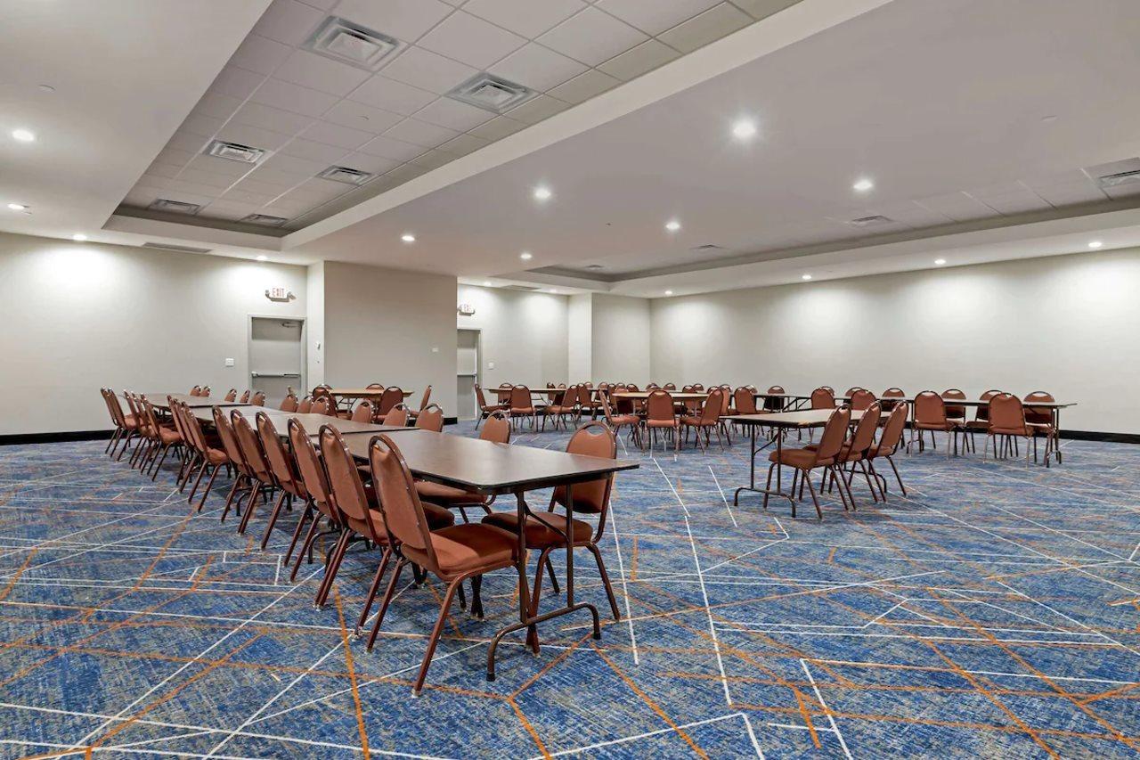 Quality Inn & Suites Muskogee Exterior photo